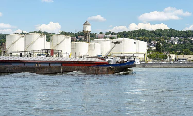 Germany's gas storage facilities now 90 percent full, figures show