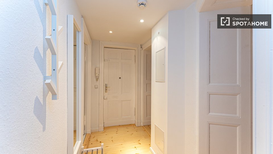 Room, Prinzenallee, Berlin