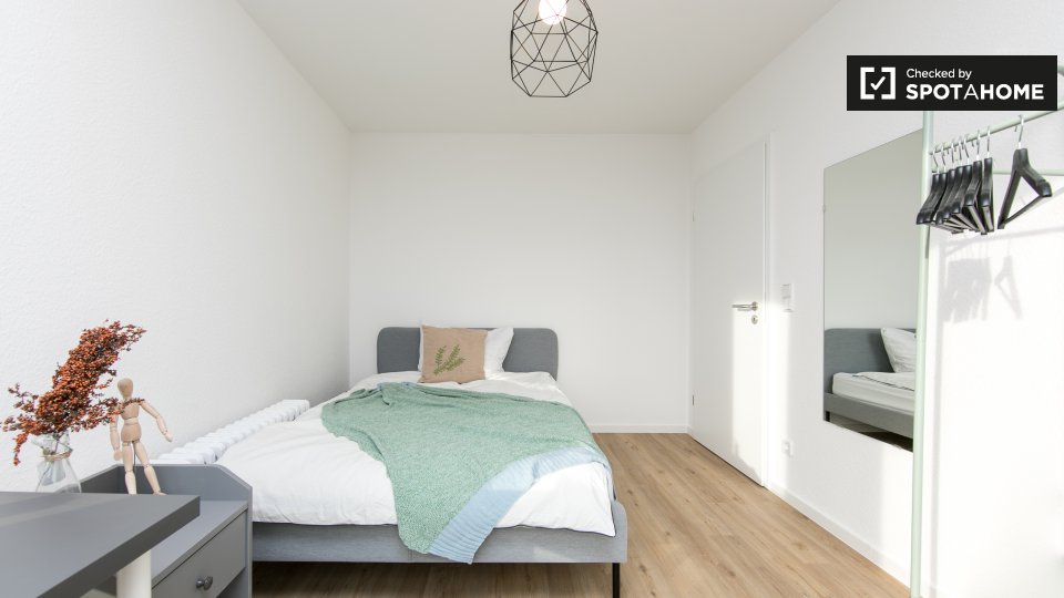 Room, Bismarckstraße, Berlin