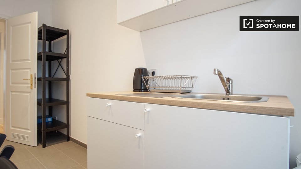 Room, Damerowstraße, 13187 Berlin, Germany, Berlin