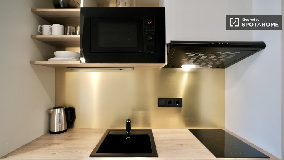 Apartment, Pestalozzistraße-8, Berlin