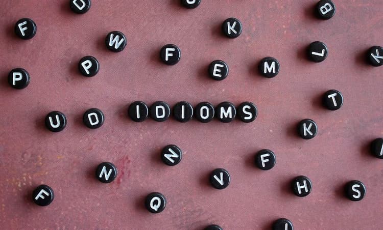  [Video] Internationals guess 9 weird German idioms