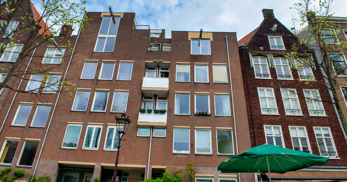 Landlords offloading Dutch rentals leads to record-high apartment sales