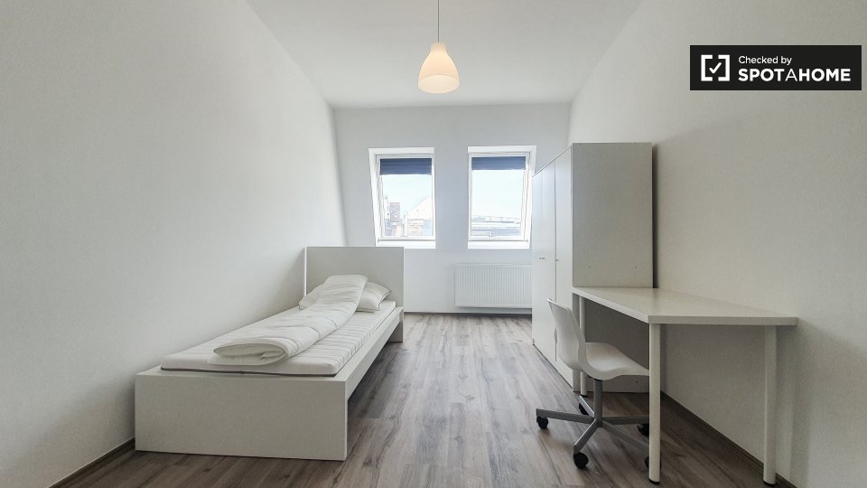 Room, Kottbusser Damm-30, Berlin