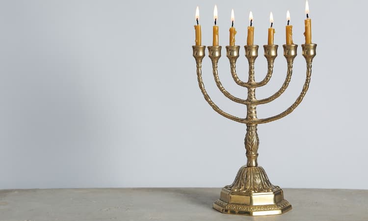 Menorah from iconic Nazi-era photograph returns to Germany