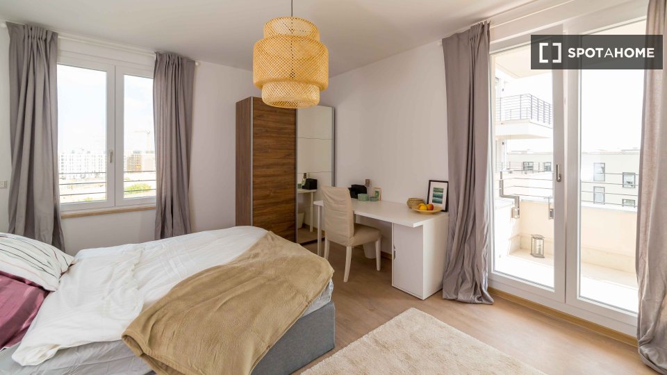 Room, Klara Franke Straße, Berlin
