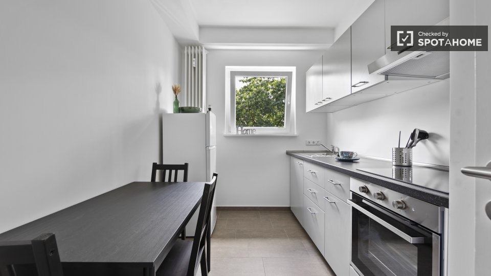 Room, Rübelandstraße, Berlin