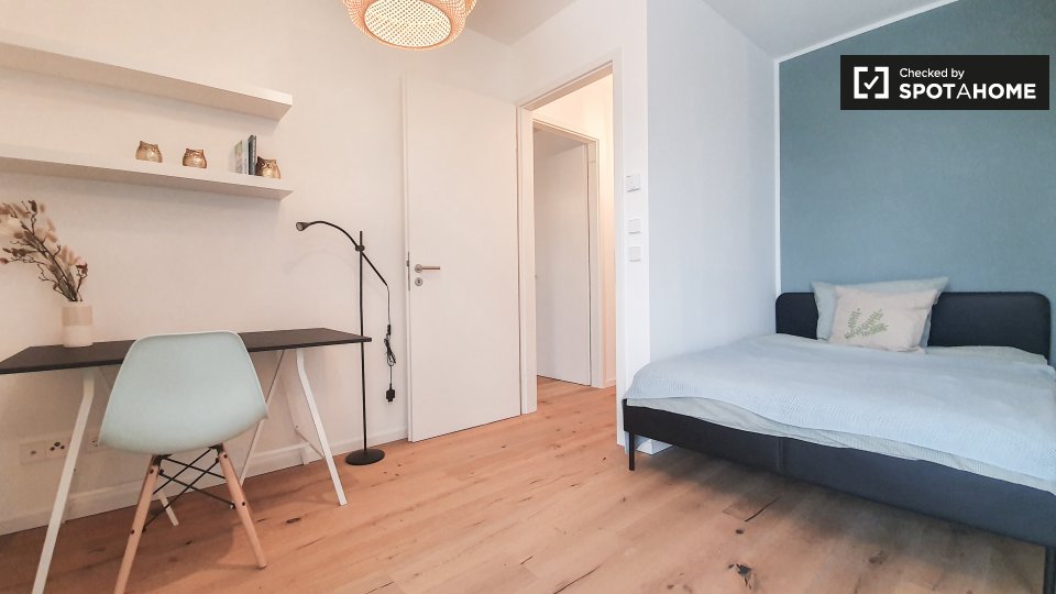 Room, Nazarethkirchstraße, Berlin