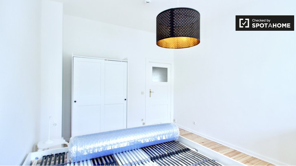 Room, Granitzstraße, Berlin