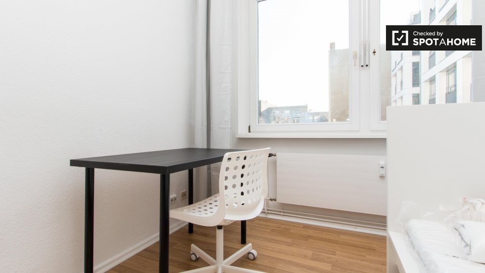Room, Bismarckstraße, Berlin