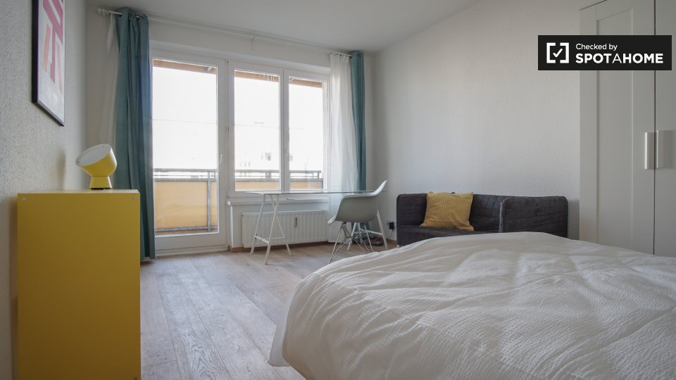 Room, Neltestraße, Berlin