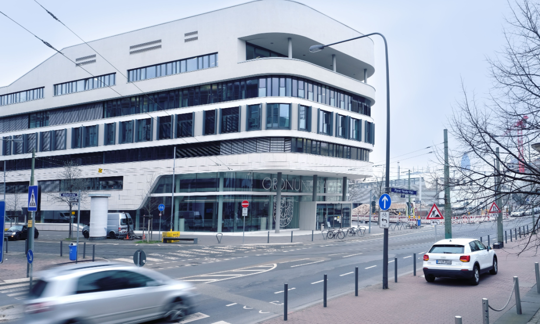 Frankfurt Ausländerbehörde slated for failures of new online portal