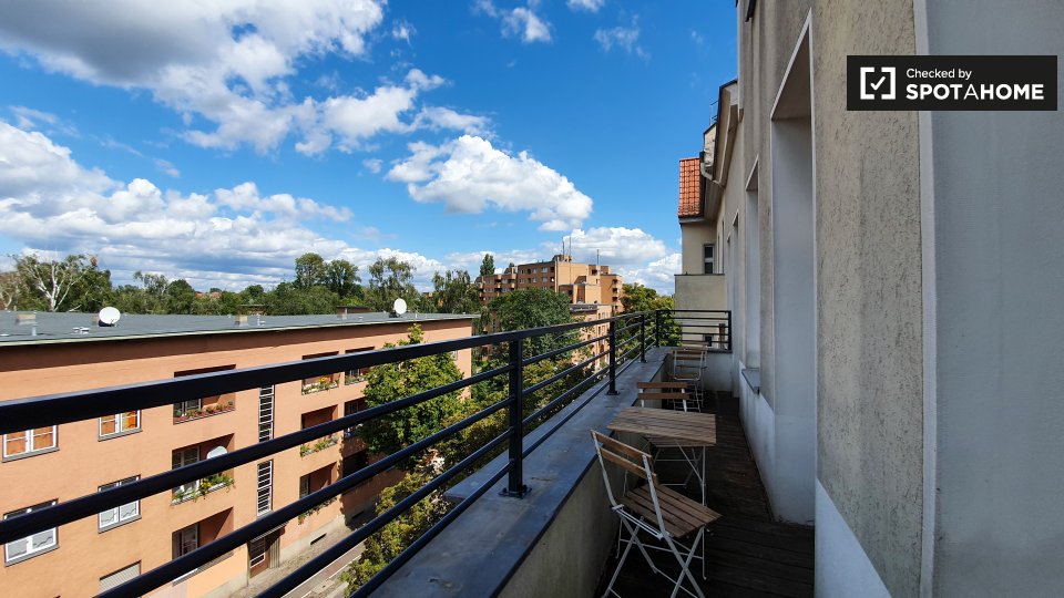 Room, Holländerstraße, Berlin