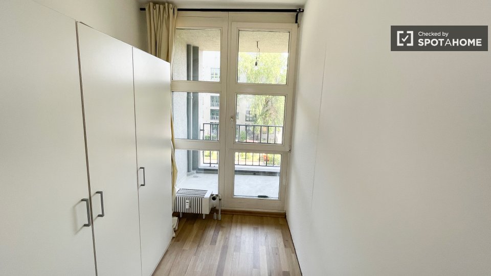 Room, CharlottenstraßeB, Berlin