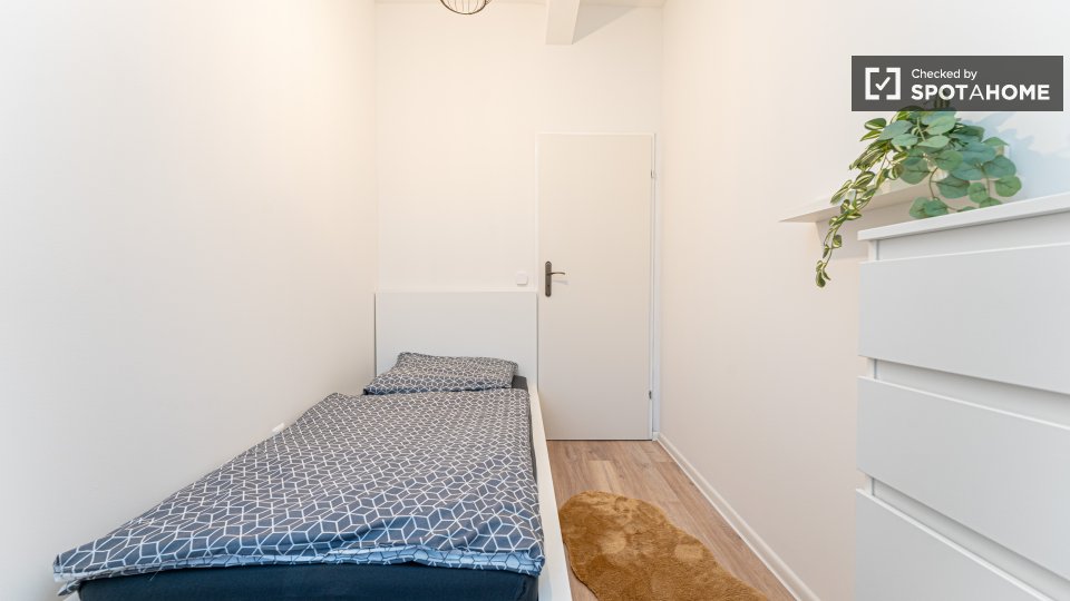 Room, Sterndamm, Berlin