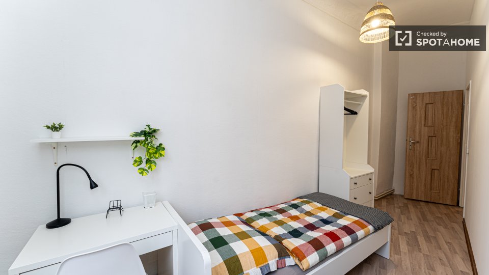 Room, Waldstraße, Berlin