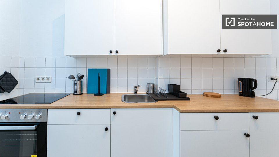 Room, Waldstraße, Berlin