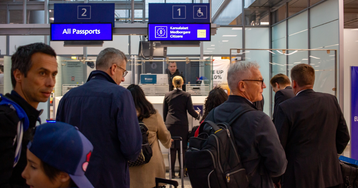 Aviation groups say EES still causing chaos and 5-hour delays