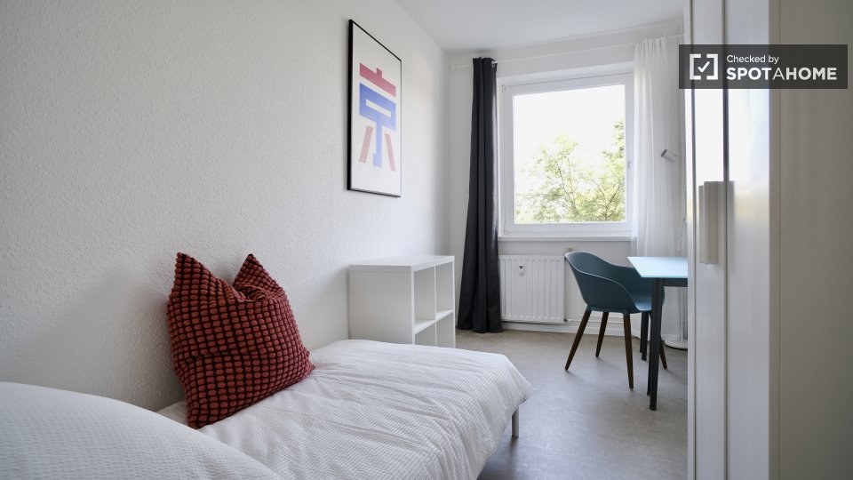 Room, Neltestraße, Berlin