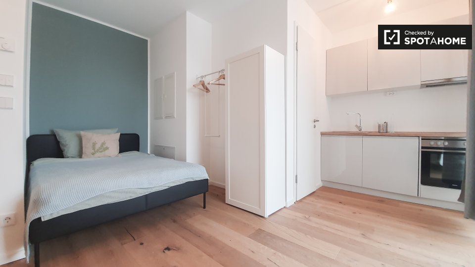 Room, Nazarethkirchstraße, Berlin