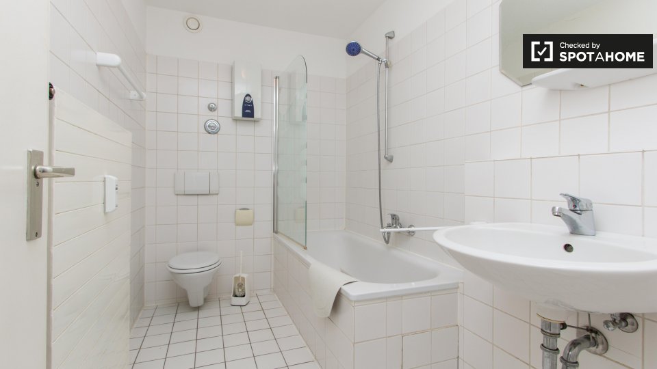 Room, Bismarckstraße, Berlin