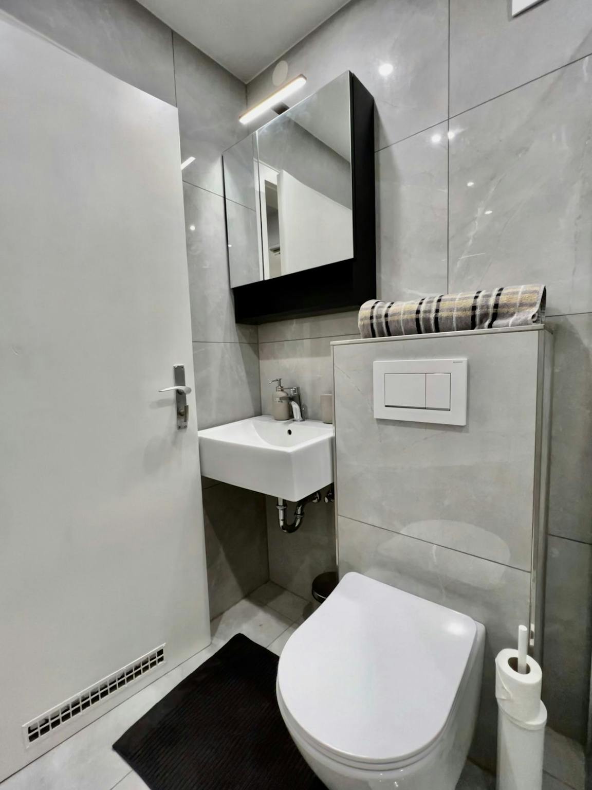 Apartment, Ickstattstraße, Munich