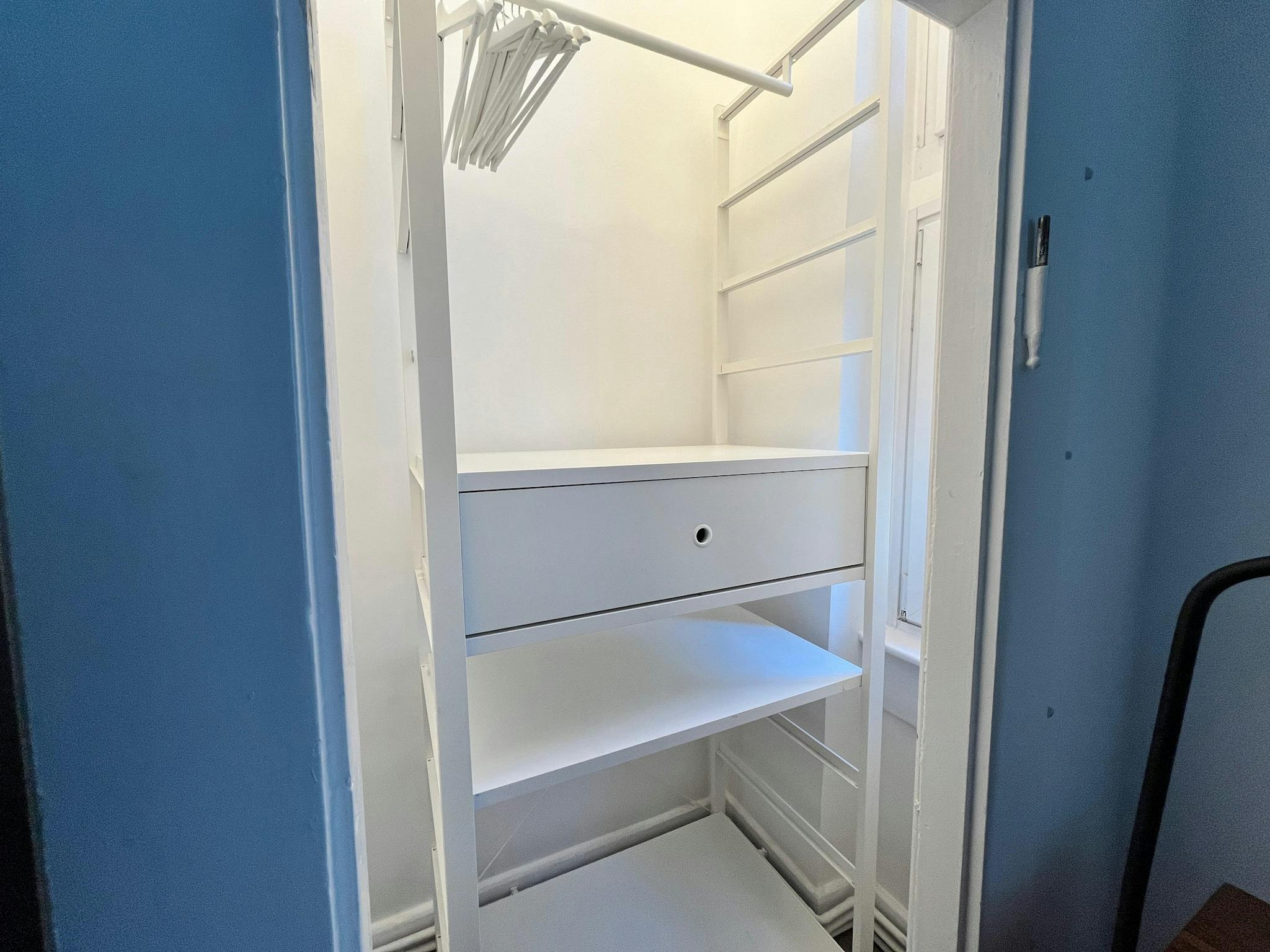 Apartment, Saalburgallee, Frankfurt