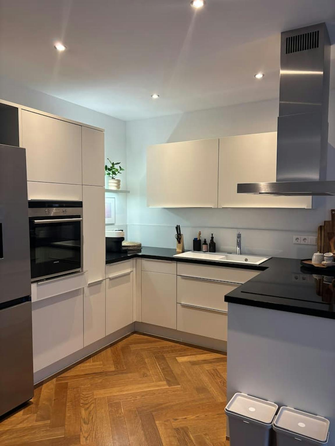 Apartment, Neusser Straße, Dusseldorf