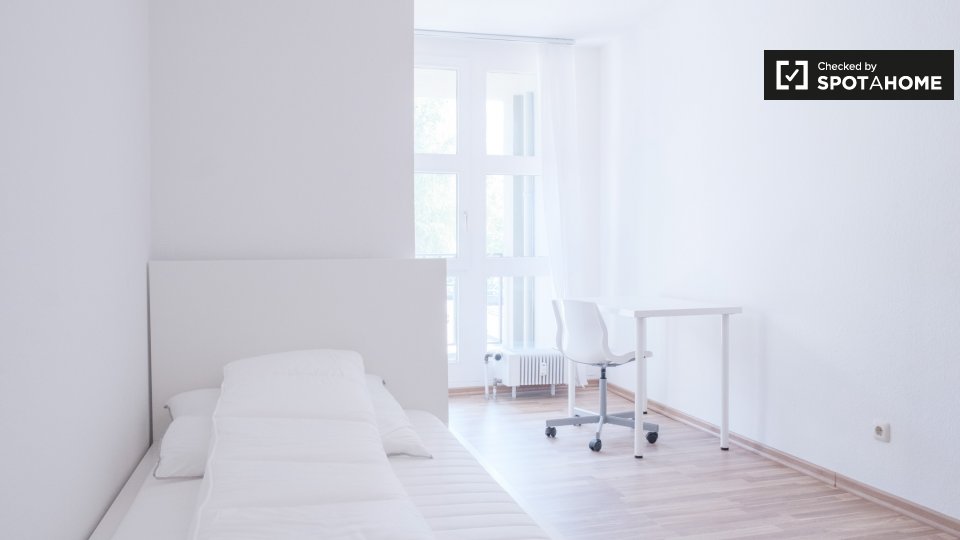 Room, CharlottenstraßeB, Berlin