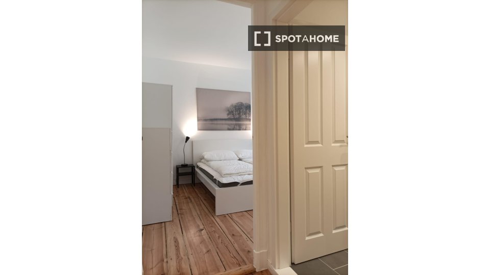 Apartment, Sonnenallee, Berlin