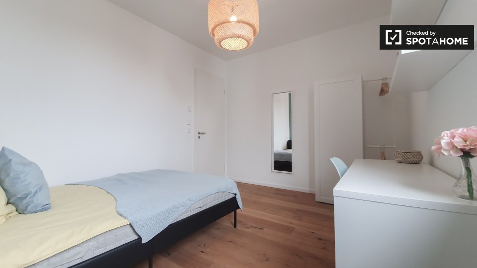 Room, Nazarethkirchstraße, Berlin