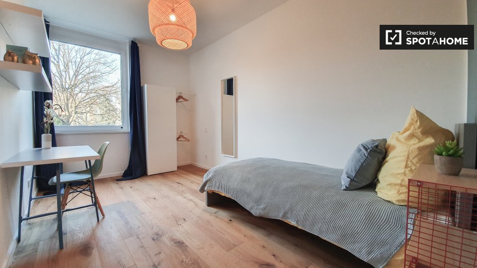 Room, Nazarethkirchstraße, Berlin