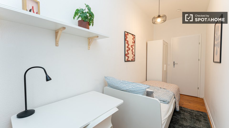 Room, Otto-Franke-Straße, Berlin