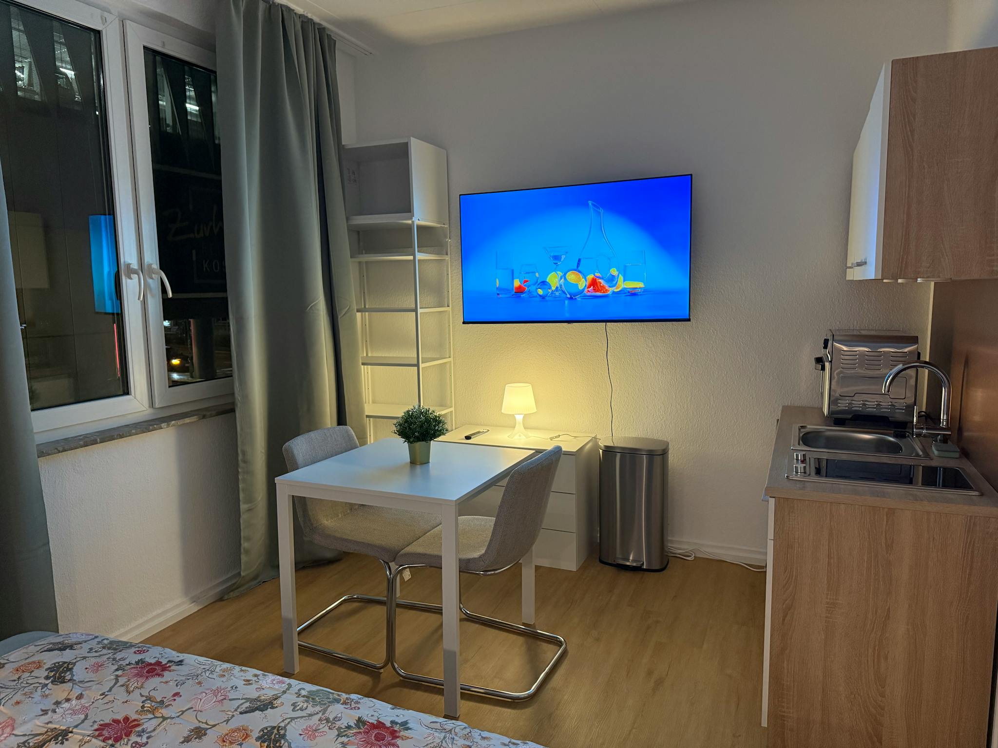 Apartment, Bahnstraße, Dusseldorf