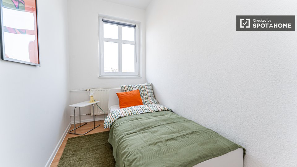 Room, Dörpfeldstraße, Berlin