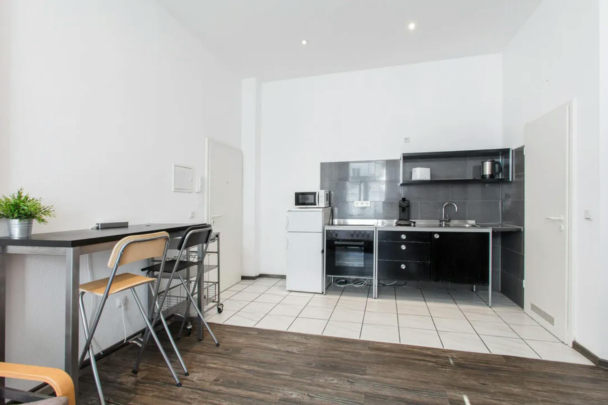 Apartment, Morsestraße, Dusseldorf