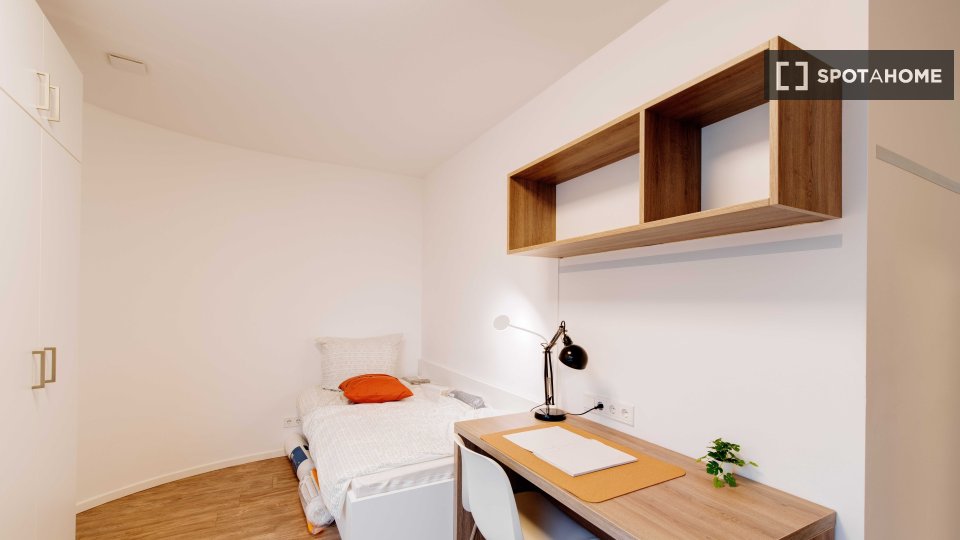Room, WE.8, Berlin