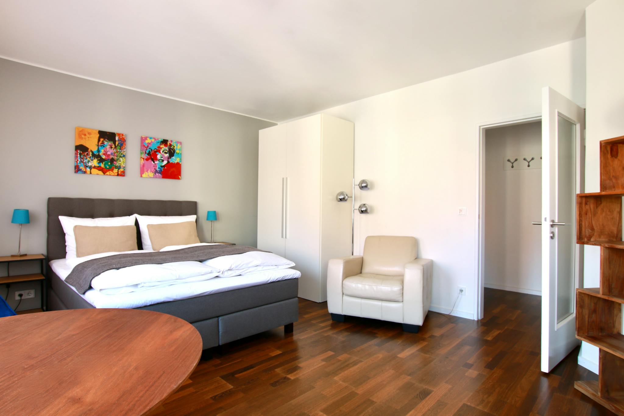 Apartment, Pantaleonswall, Cologne