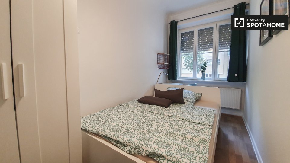 Room, Hainstraße, Berlin