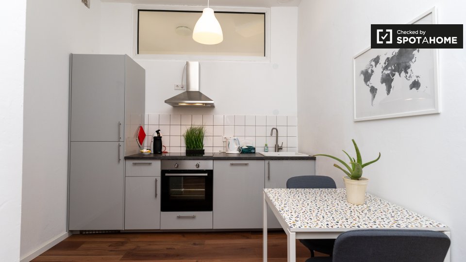 Apartment, Bastianstraße, Berlin