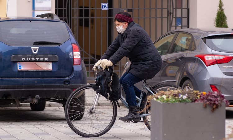 German population losing faith in government's handling of coronavirus