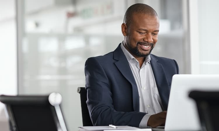 LinkedIn vs. Xing: Which is better for finding a job in Germany?