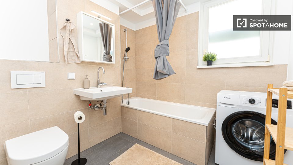 Room, Richardstraße, Berlin