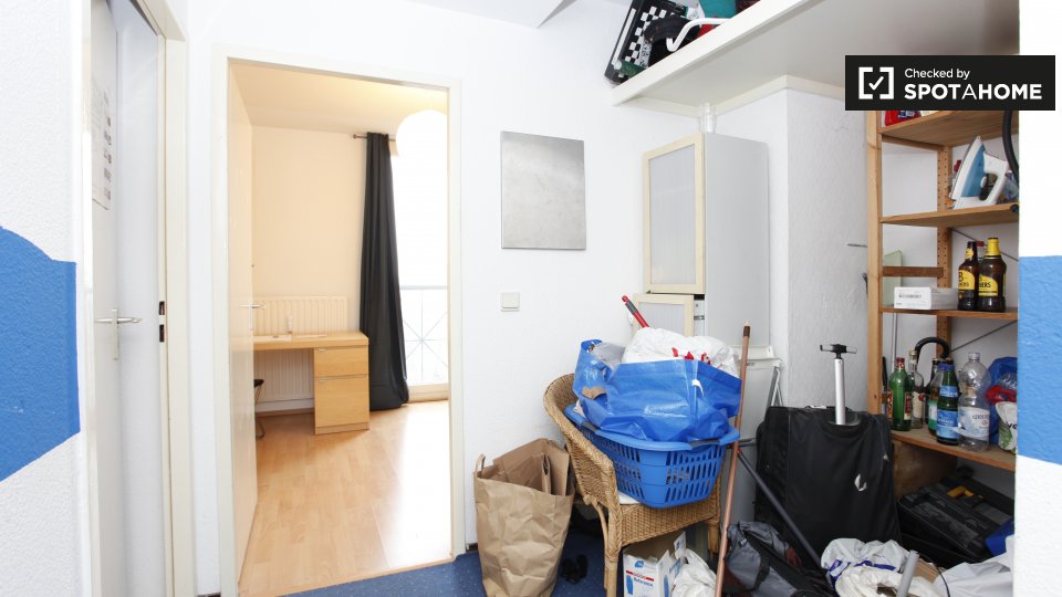 Room, Gneisenaustraße, Berlin