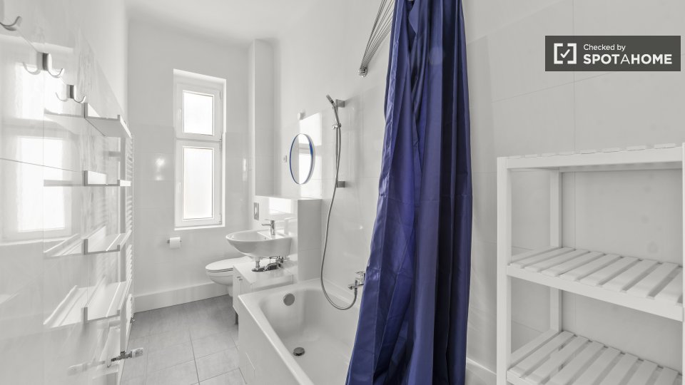 Room, Hermannstraße, Berlin