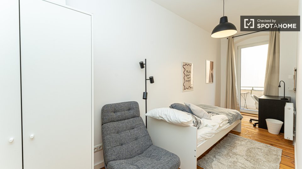 Room, Sonnenallee, Berlin