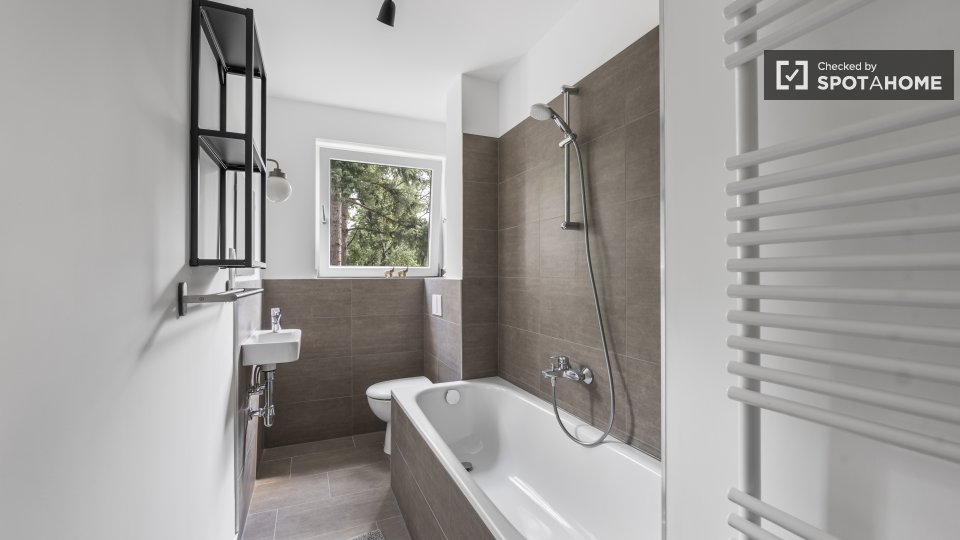 Room, Rübelandstraße, Berlin