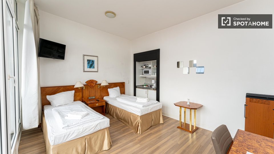 Apartment, Osnabrücker Str., Berlin