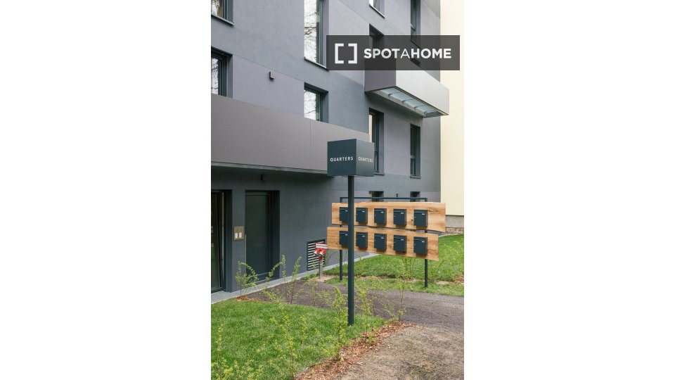 Room, Stromstraße, Berlin