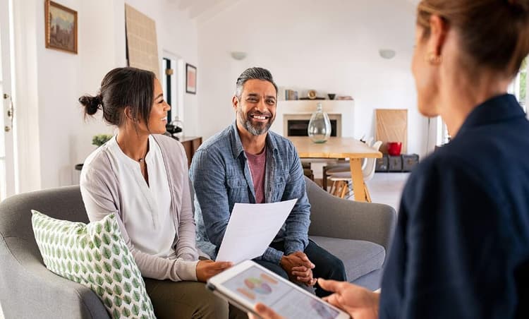 How can you find the best health insurance advice in Germany?